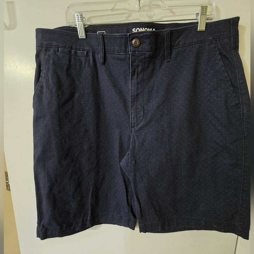 Mens size 38 shorts
